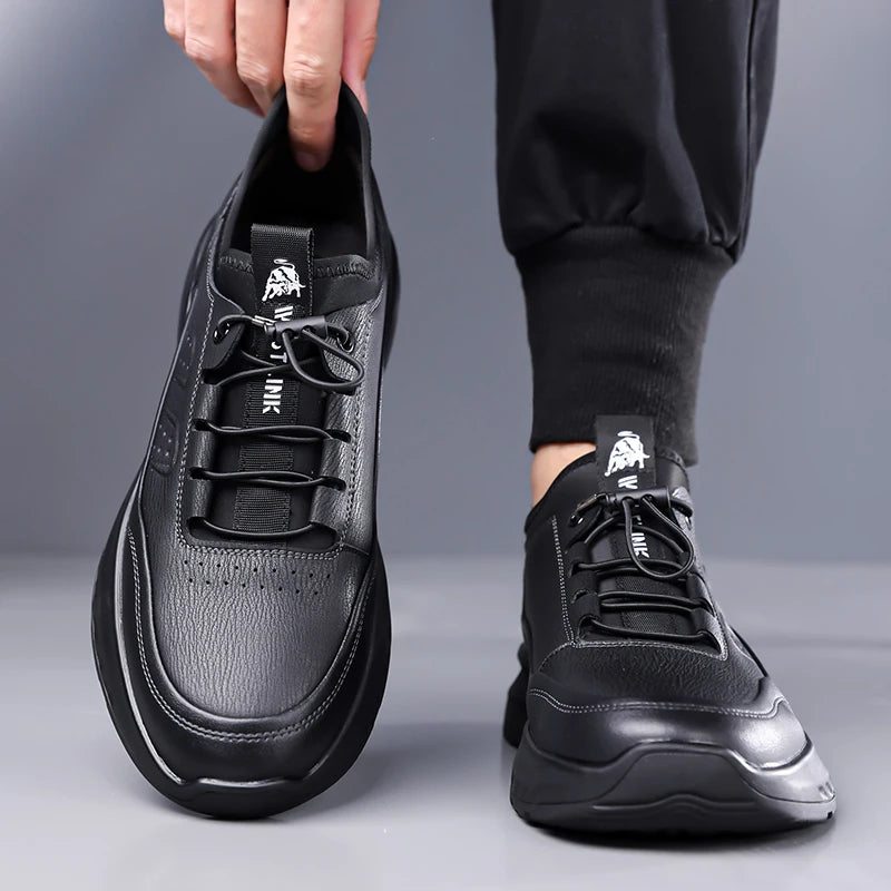 Men's Sports Shoes with Soft Leather Soles Low Heel Round Toe Laced Design New High-quality Fashionable Running Shoes.